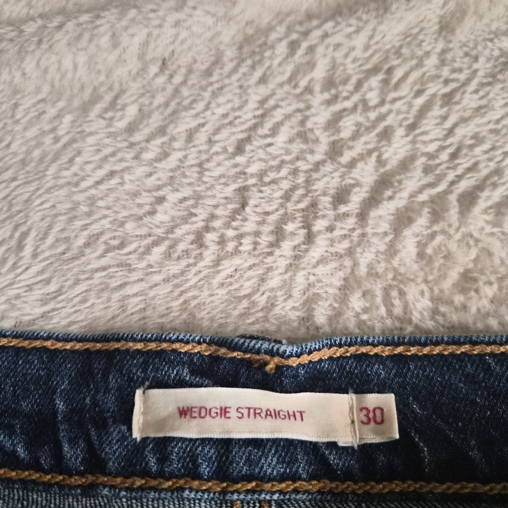 Womens's Levi's Blue Jeans W30 L28 Like New. - Picture 4 of 10